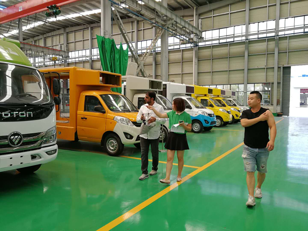 程力重工產(chǎn)品“精工制造、精益求精”——外貿(mào)出口客商不期而至，訂單紛至踏來(lái)