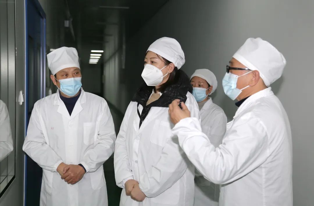 東信醫(yī)藥集團董事長田南希深入一線調(diào)研指導(dǎo)防疫保供工作